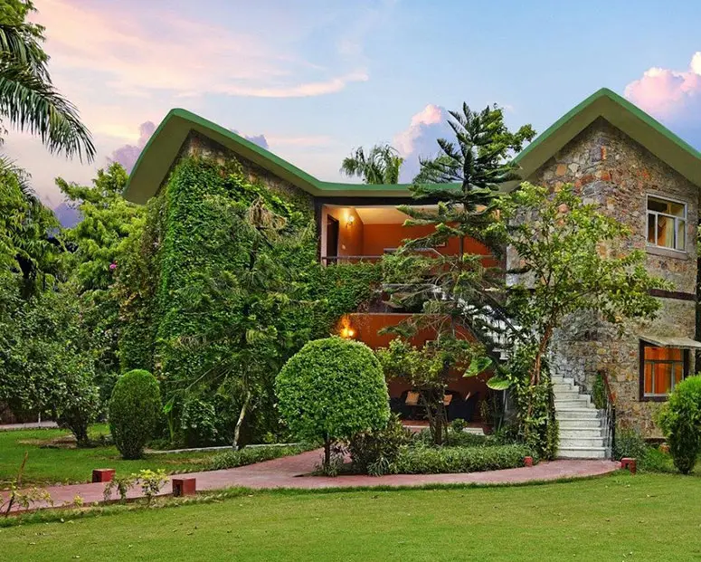 41-clark-safari-ranthambore